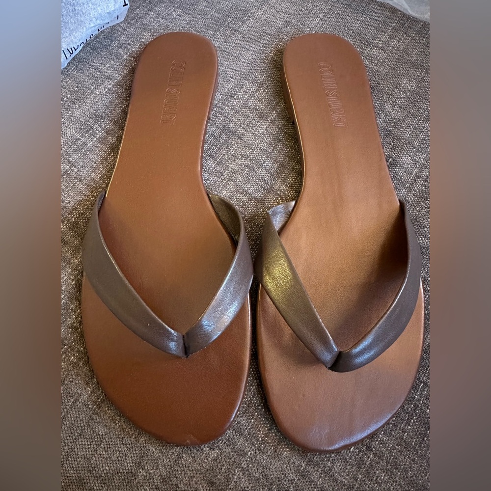 NIB Colin Stuart Brown Leather Designer Sandals Size 11 Elegant Flat Sandal